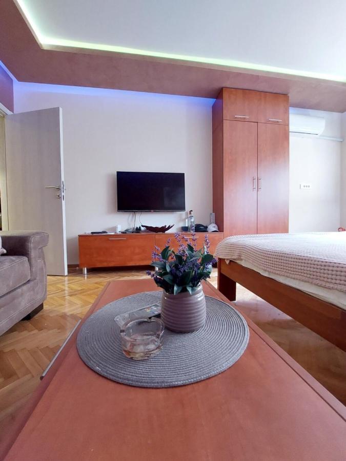 Cuca Apartments Belgrado Exterior foto